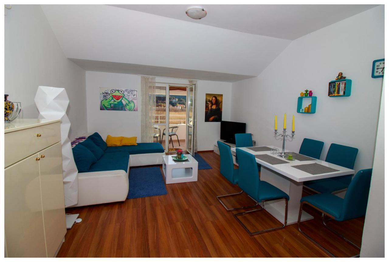 Apartment Mona Lisa โมโกชิซา ภายนอก รูปภาพ